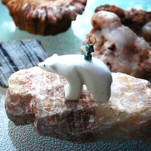 Vintage Polar Bear Fetish Jewelry Pendant Necklace Native American Animal